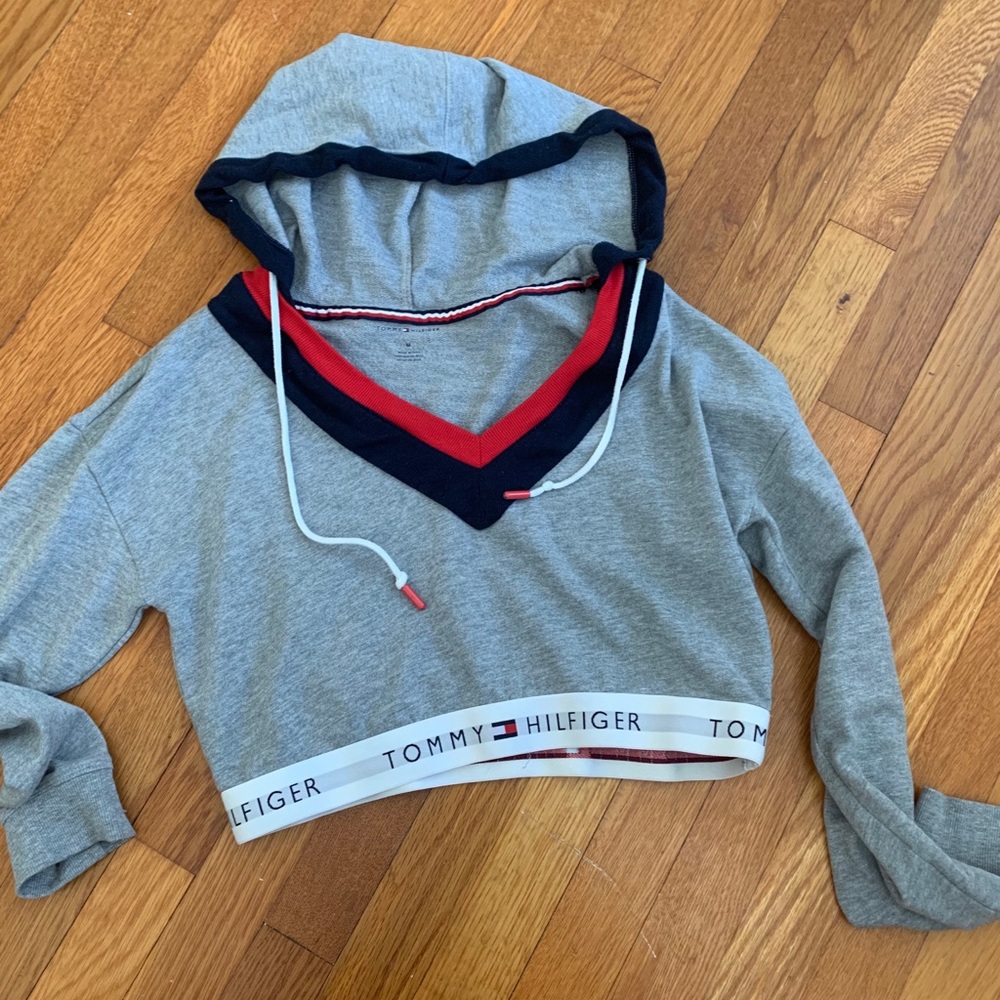 Tommy Hilfiger cropped hoodie